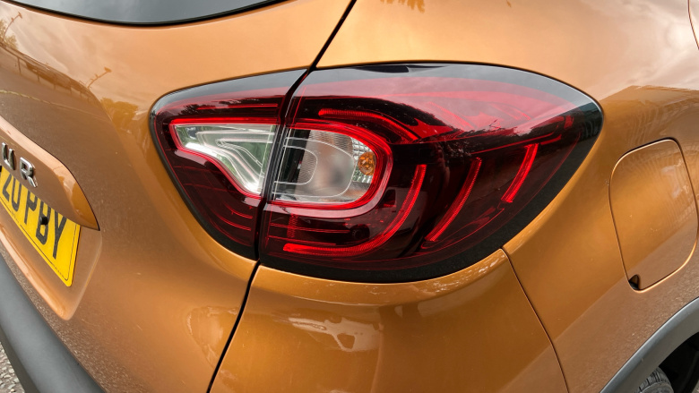 Renault Captur 0.9 TCE 90 Play 5dr Petrol Hatchback